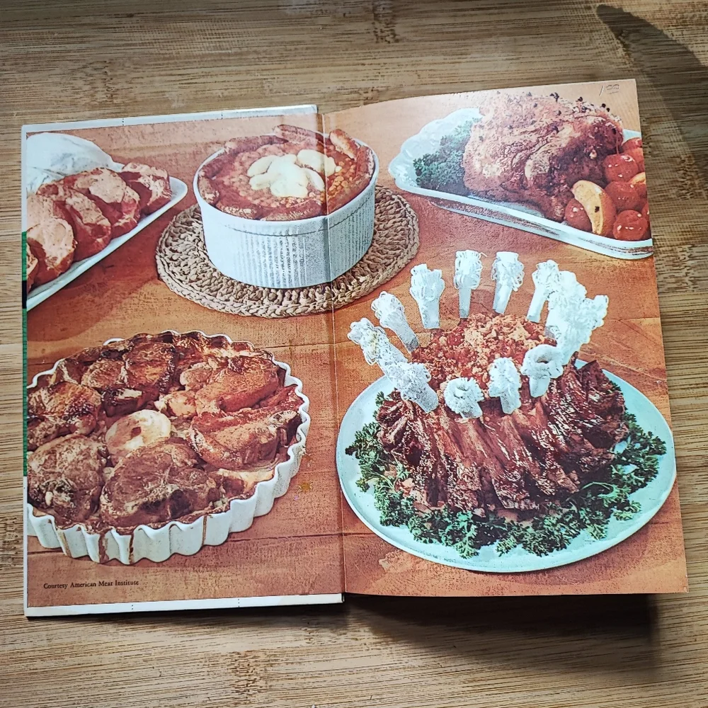 CUTCO Knife Brand Cutlery Cook Book Cuts of Meat Wear-Ever Aluminum Vintage 1961